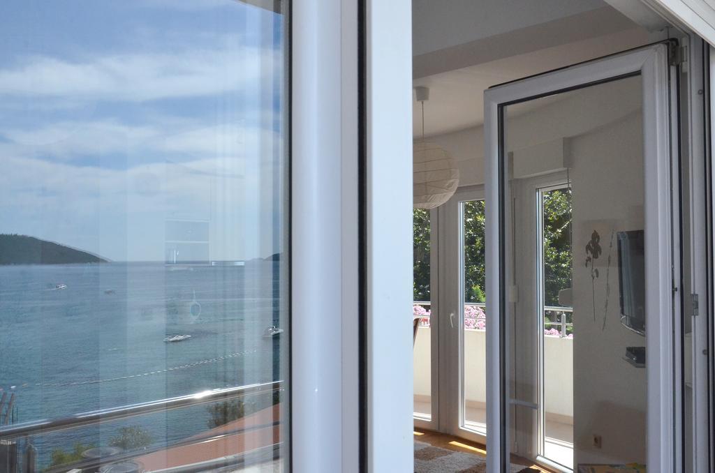 Apartments Bellevue - Otasevic Herceg Novi Zimmer foto