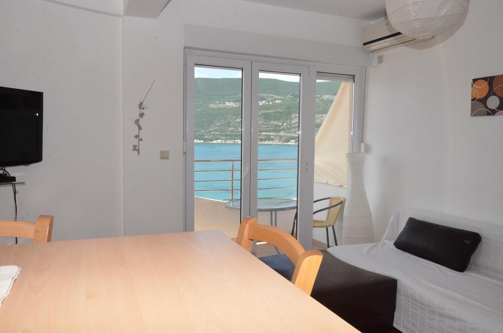 Apartments Bellevue - Otasevic Herceg Novi Zimmer foto