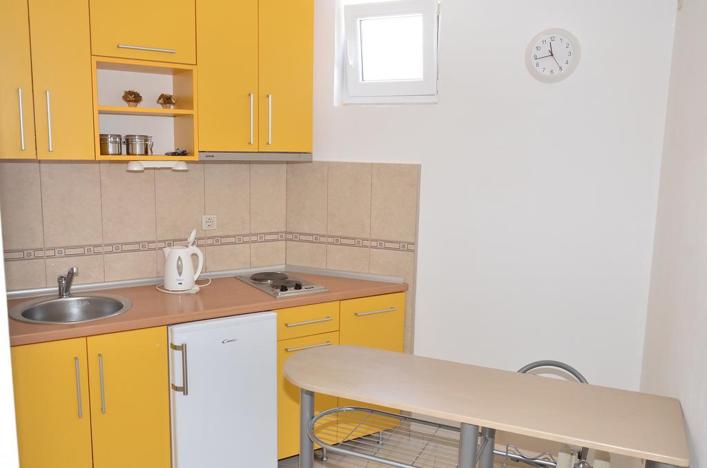 Apartments Bellevue - Otasevic Herceg Novi Zimmer foto